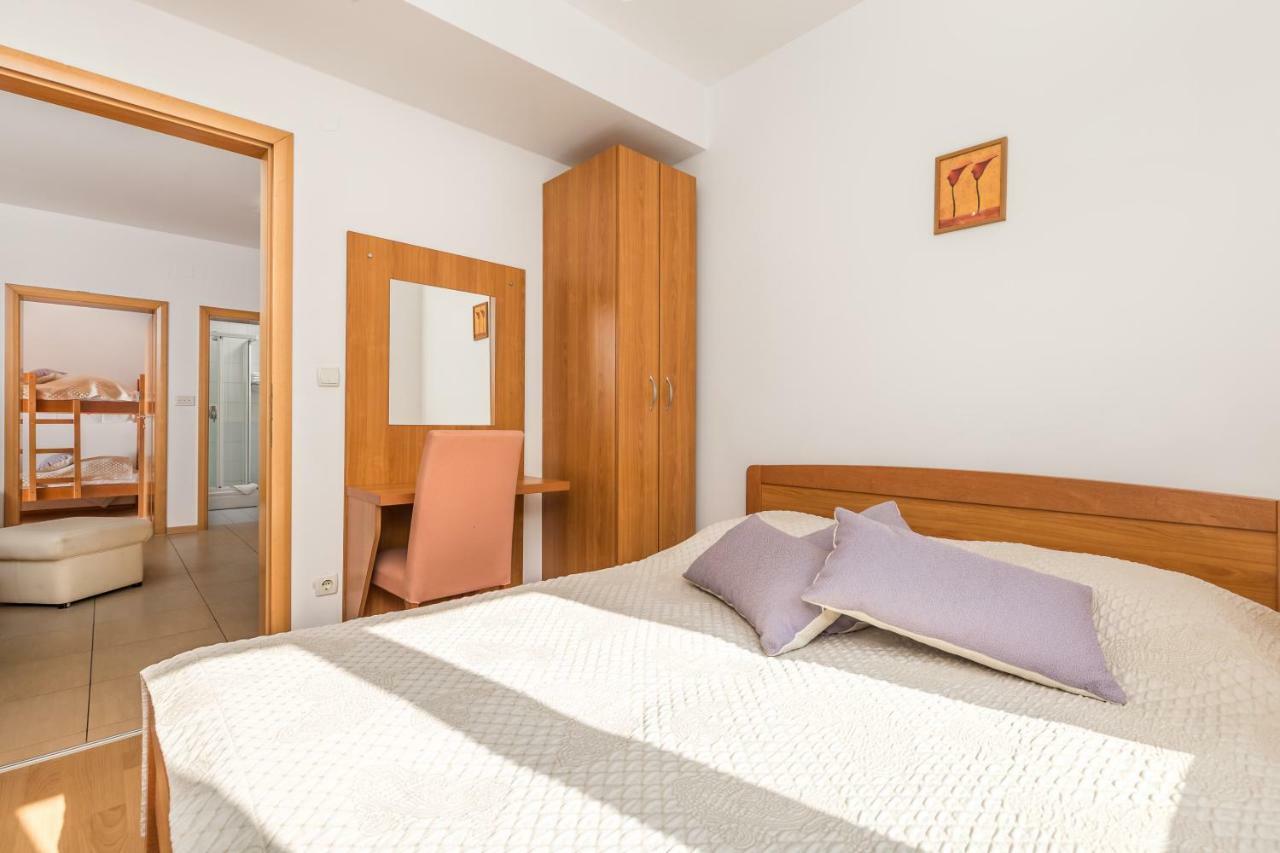 Villas Kampor Εξωτερικό φωτογραφία