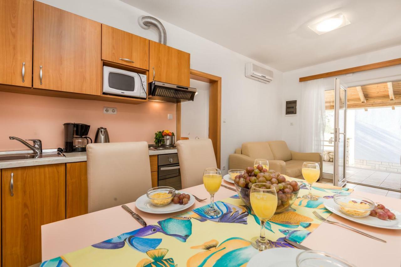 Villas Kampor Εξωτερικό φωτογραφία