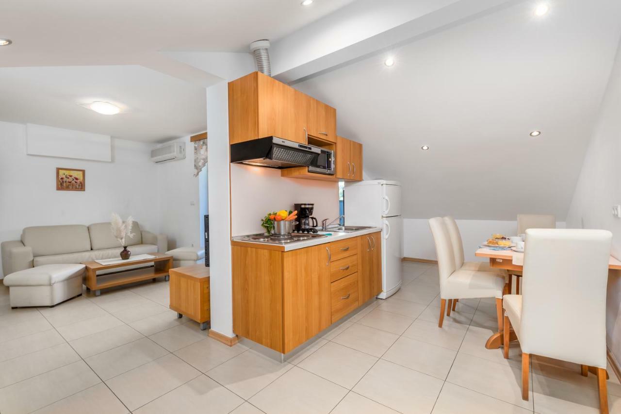 Villas Kampor Εξωτερικό φωτογραφία
