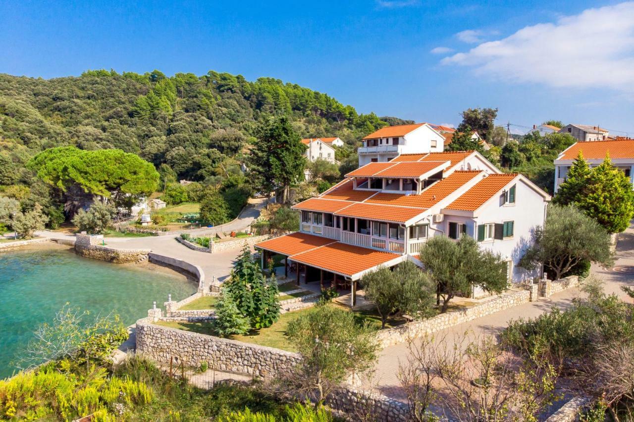 Villas Kampor Εξωτερικό φωτογραφία
