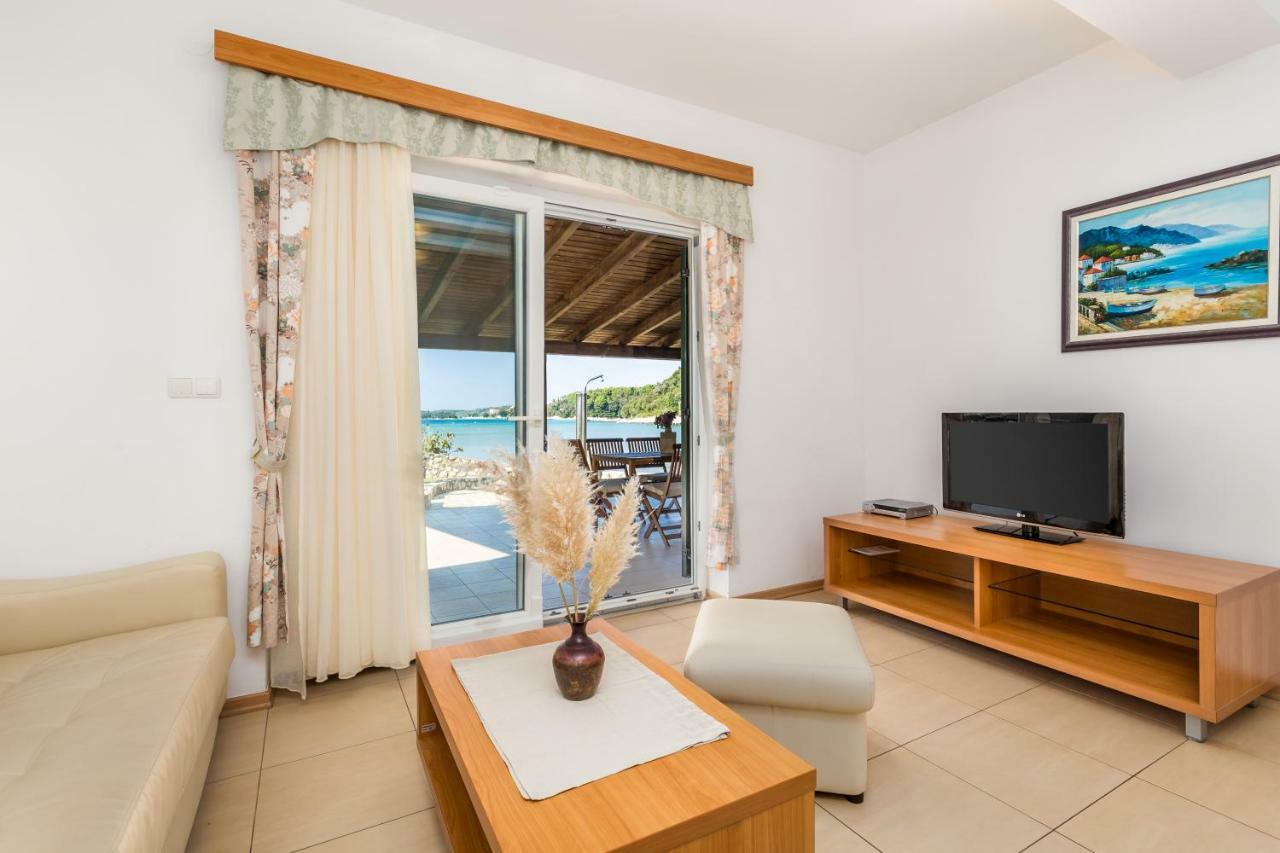 Villas Kampor Εξωτερικό φωτογραφία