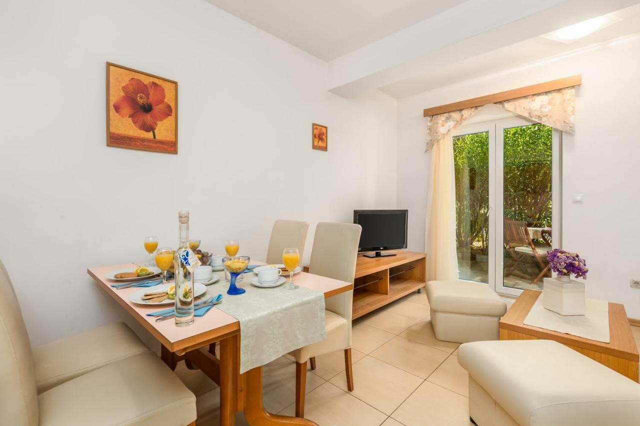 Villas Kampor Εξωτερικό φωτογραφία
