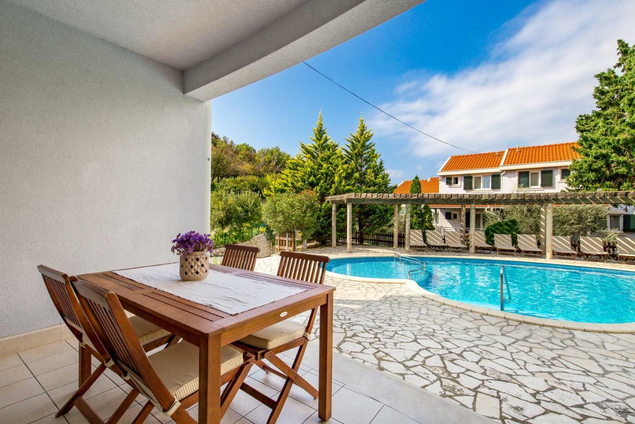Villas Kampor Εξωτερικό φωτογραφία
